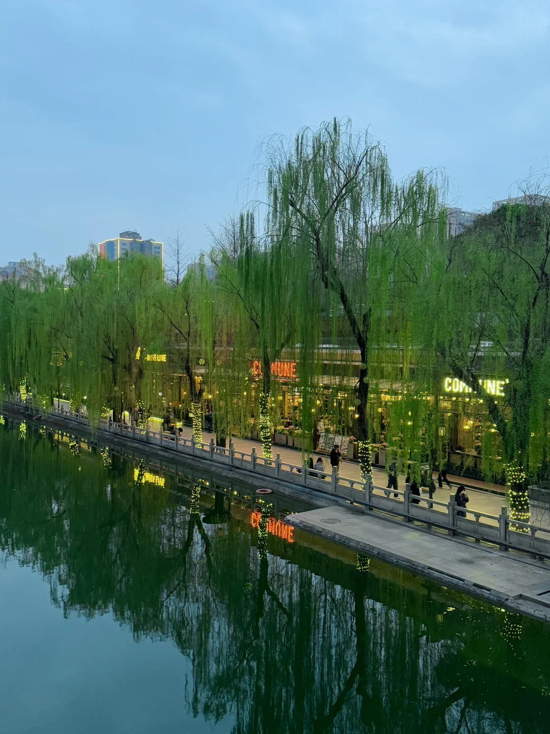 真的很羡慕西安人……………