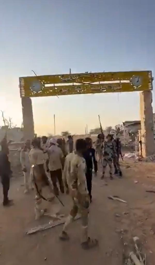 苏丹消息：快速支援部队（RSF）已完全控制巴巴努萨镇。今天下午，RSF攻占了该镇