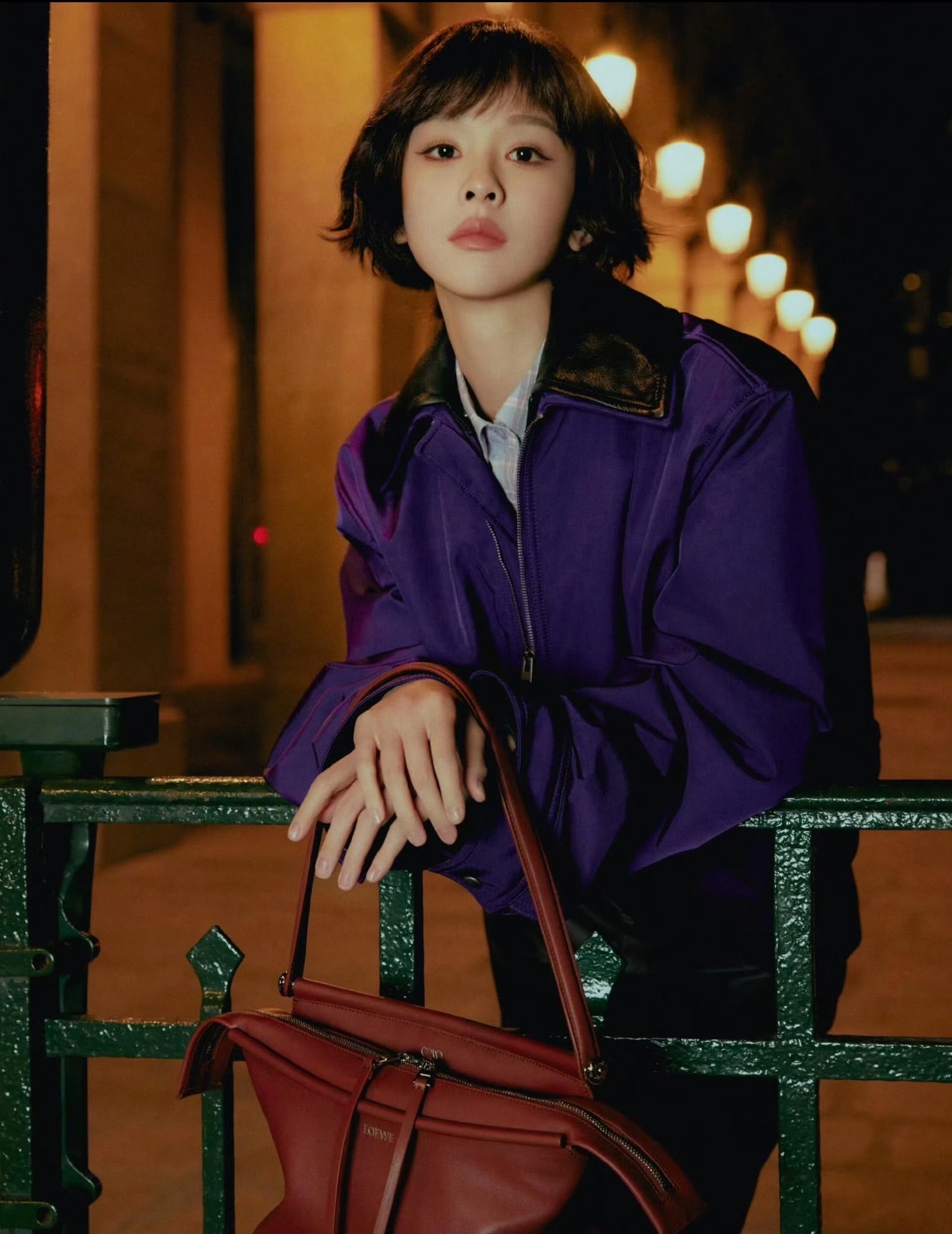 陈都灵两次Loewe看秀造型…虽然都是短发，但细节处理完全不同额…太适配了，既轻