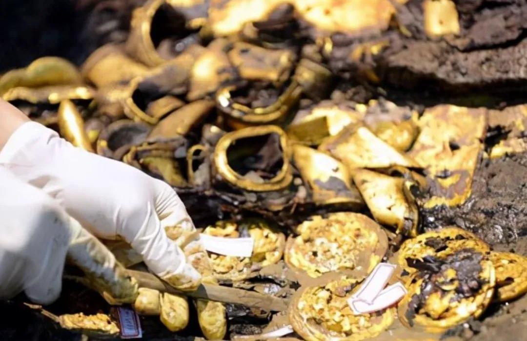 河南芒砀山上那座西汉梁共王刘买的墓，1986年被考古队打开的时候，所有人都愣在了