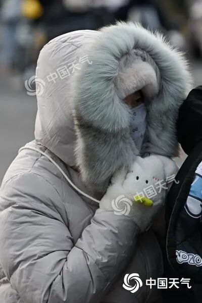 五问下半年首场寒潮: 要持续多久? 气温何时回升?