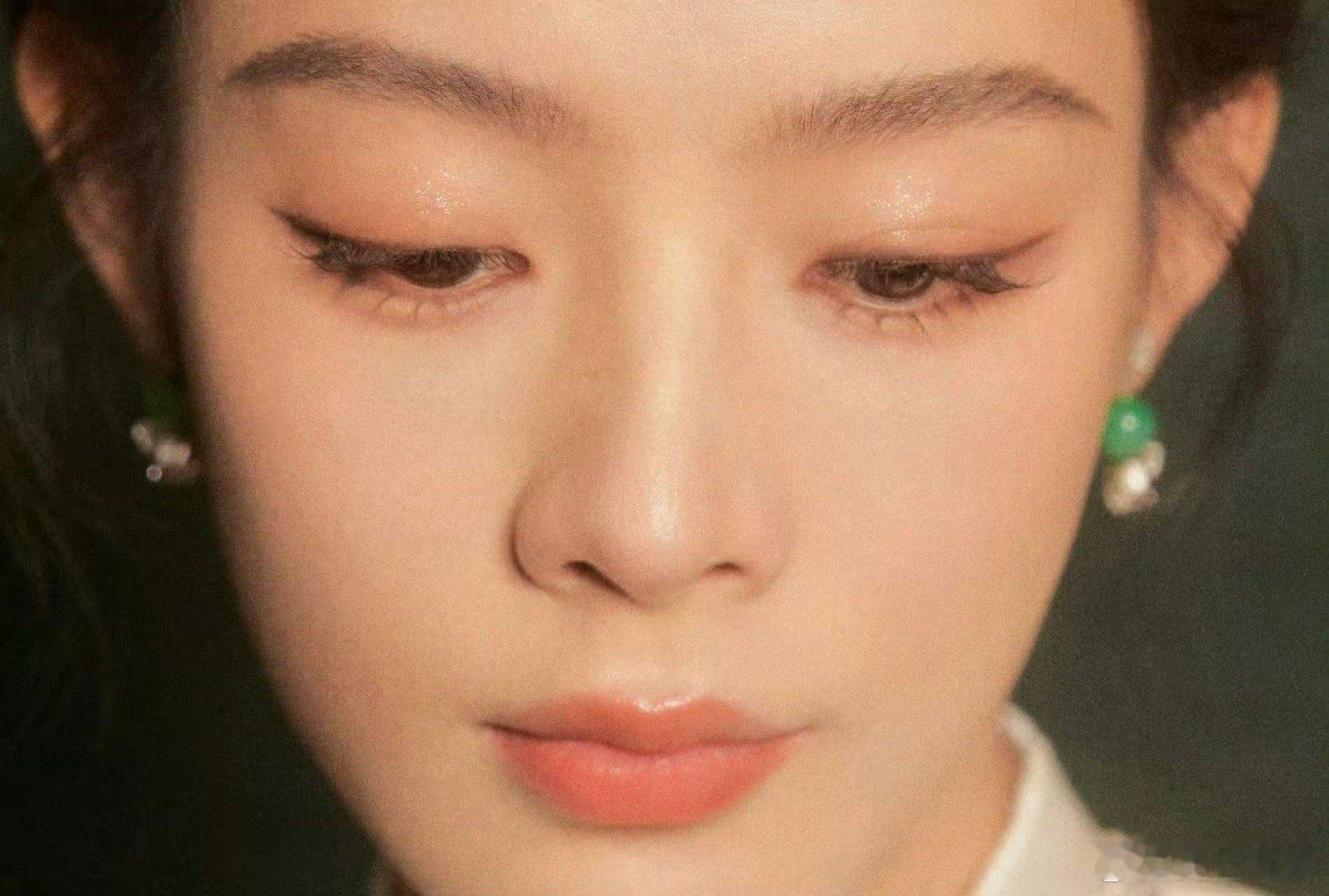 陈丽君湾区升明月舞台好优雅从开口唱“什么戏什么台”到经典唱段的衔接，她的表演始