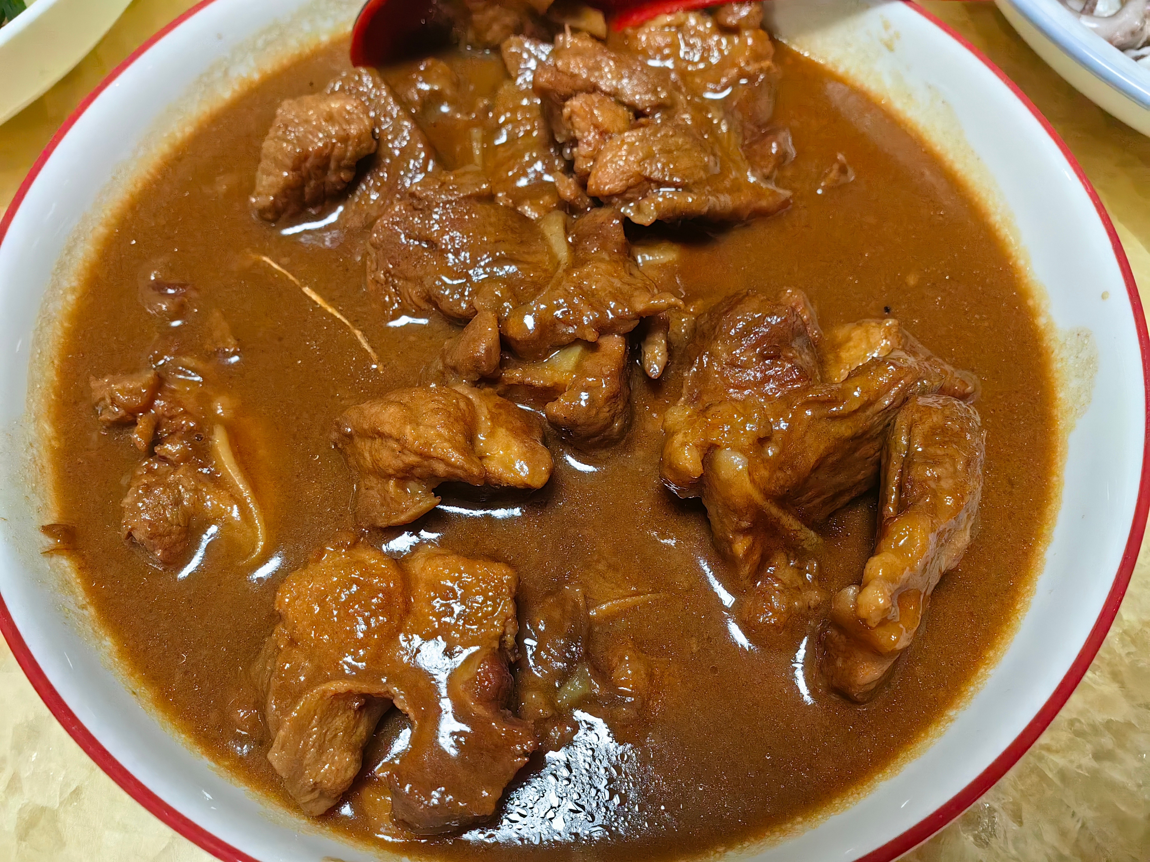 家常菜卤肉脆骨，西葫芦，红烧鱼，白灼小章鱼。​​​