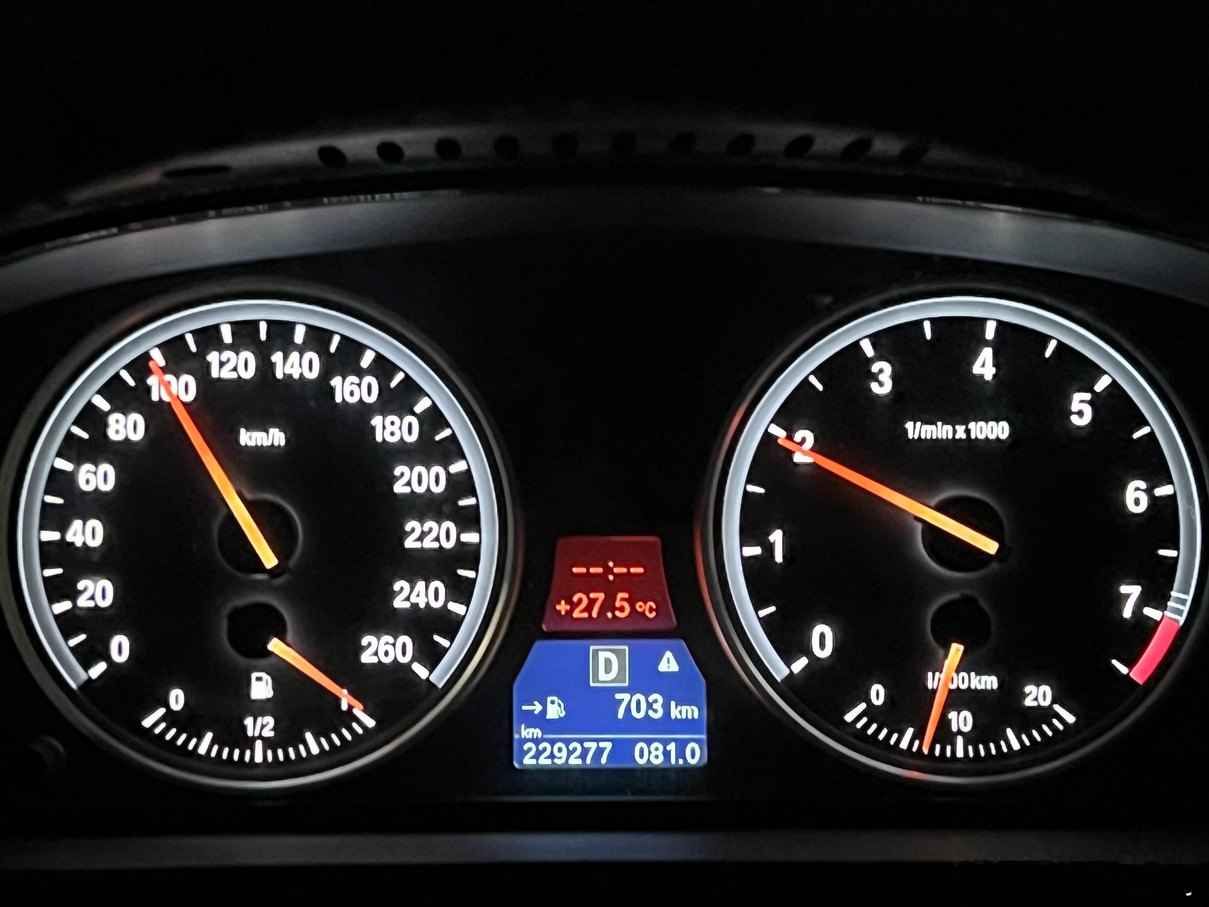 95加满，有时候我都佩服我自己的实力（存了很久）不过没想到宝马5系（E60）的油