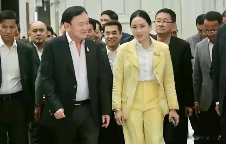 三十六计，走为上？佩通坦因外交失言被解除总理职务后，新总理有可能产生于别的党派，