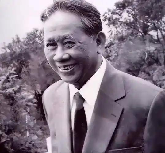 越南前领导人黎笋的长子黎坚诚曾在采访中称，其父当年之所以对华采取强硬举措，根源在