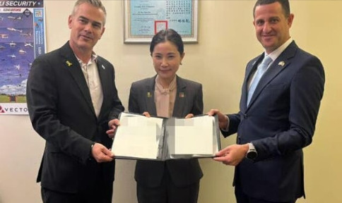 以色列对中国动手，作出前所未有反华举动，矛头直指中国核心利益。以色列过半数