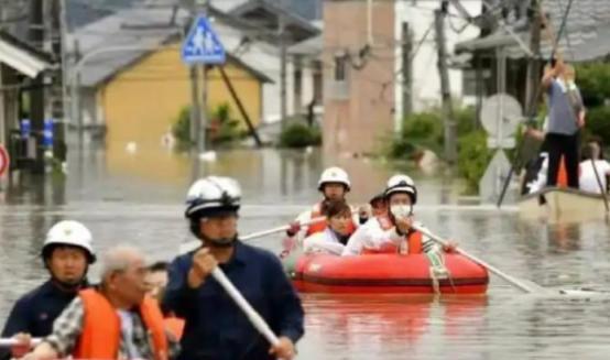 若日本“沉海”了，1.2亿日本人要全移居中国吗？联合国早有规定麻烦看官老爷们右