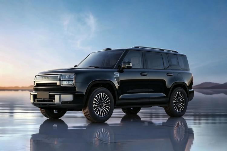 哈弗填补产品空白的全新中大型SUV，哈弗H10定位在H6和硬派系列之间，主