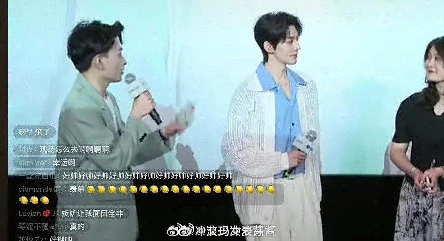 邓为跟肖战太像了吧！这个角度看简直一模一样！​​​