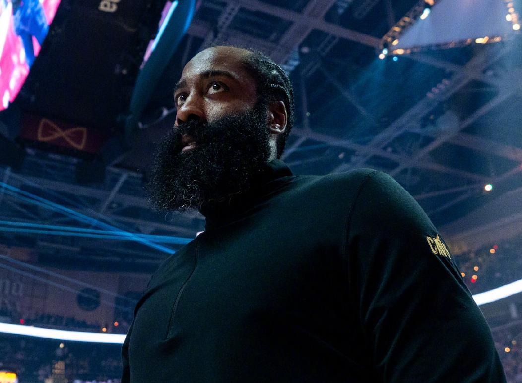 首轮对阵猛龙的骑士，想赢就只有这两个可能了！第一个，尽最大可能的依靠哈登，常规