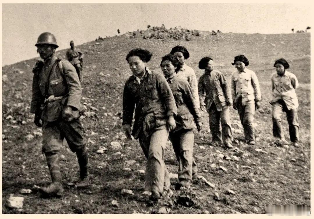 一九三九年四月，湖北襄阳以东作战中，和从军护士（后方）的第十八步兵联队（高野直满