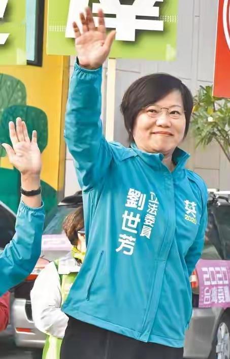 “台独”分子刘世芳、陈舒怡回应来了，与岛内民众渐行渐远。两岸统一台独路走绝了