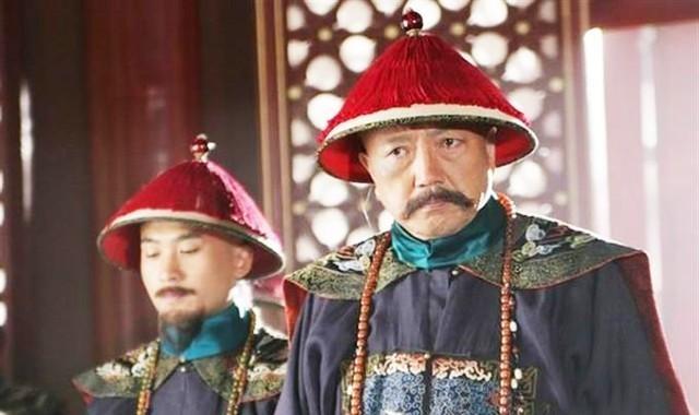 如果总督和巡抚严格自律、不贪不占，仅按规矩办事，一年实际能够得到多少银子呢？1