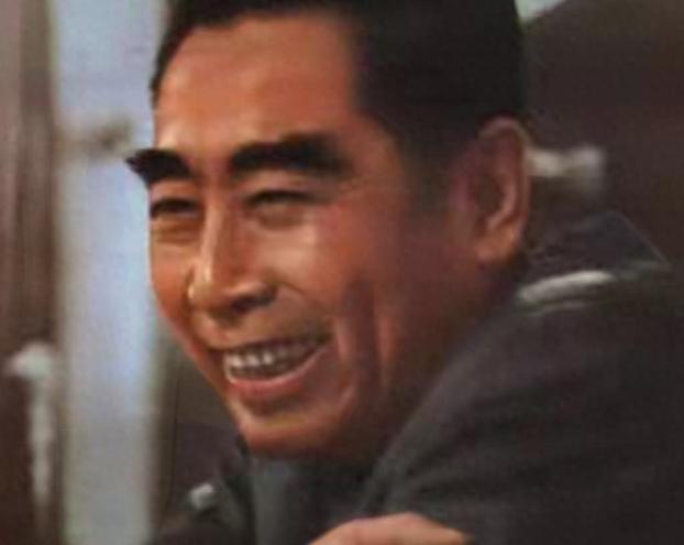 蒋介石为什么就是不敢动周恩来，背后的原因又是什么？蒋介石将周恩来视为政治上的死敌