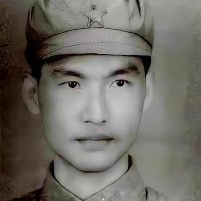 1947年，一名国民党少校在战场交火后被解放军俘获。在接受连级单位的盘问时，他并