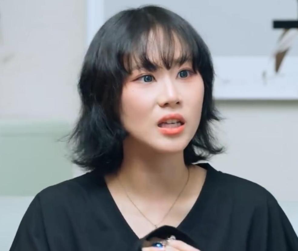 窦唯这一辈子最亏欠的不是王菲，而是他和高原的女儿窦佳嫄。高原这辈子做的最离谱的事