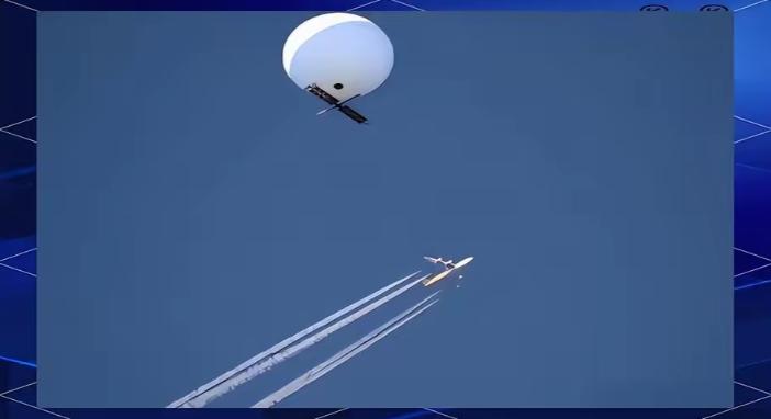 谁给的胆子，敢在咱头顶上搞侦察？解放军这波操作太硬气了！快看《解放军报》刚披露的