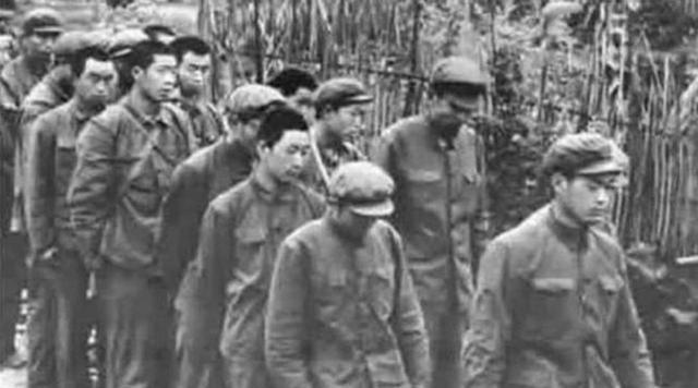 1979年5月，交换俘虏工作完成，150师448团8连的200多名俘虏回国。广州