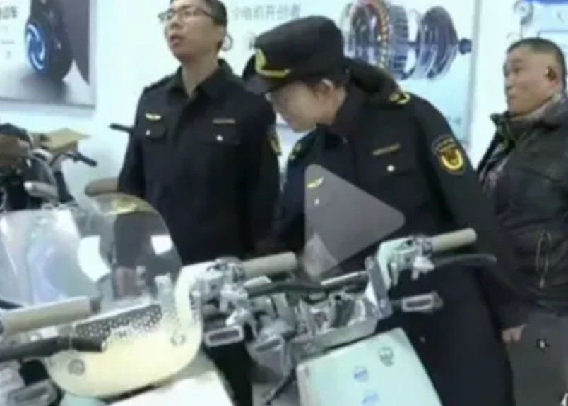 虽然厂商都推出了新国标电动车，但是市场却不接受。虽然每辆电动车的价格4000元