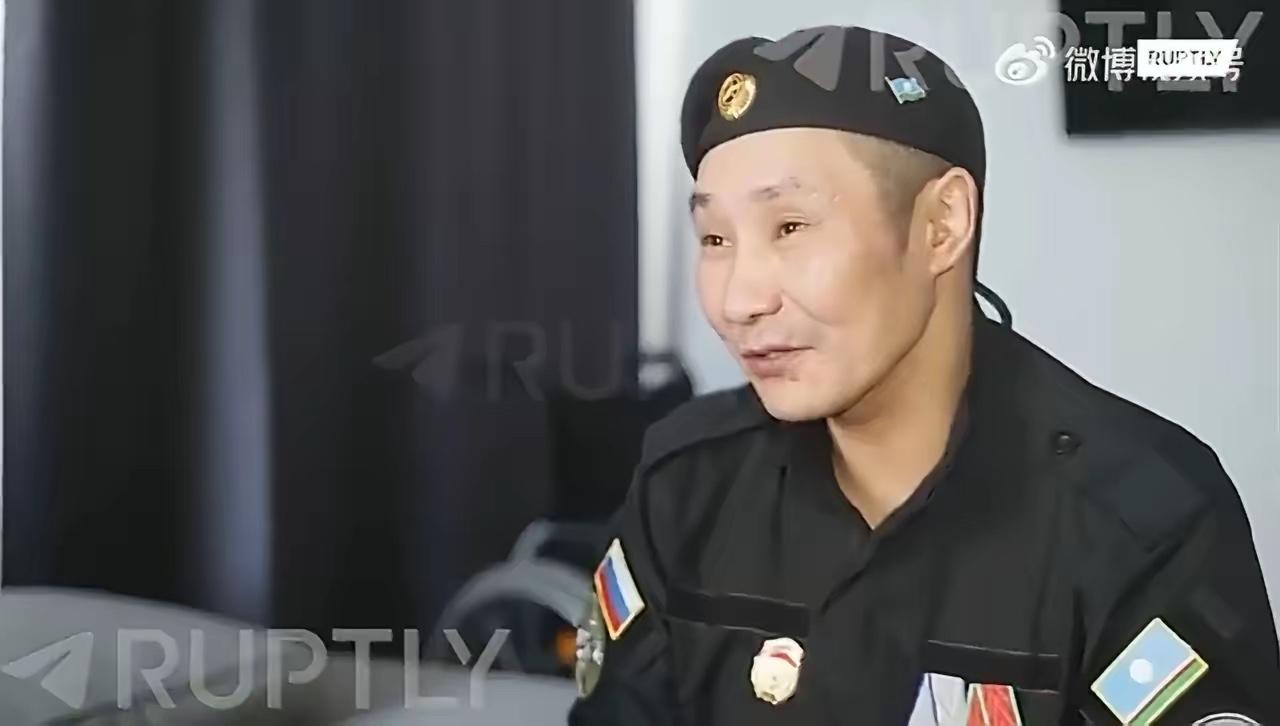俄军的狠人。这位叫亚历山大·费奥多罗夫的士兵，来自俄罗斯雅库特地区。他在战