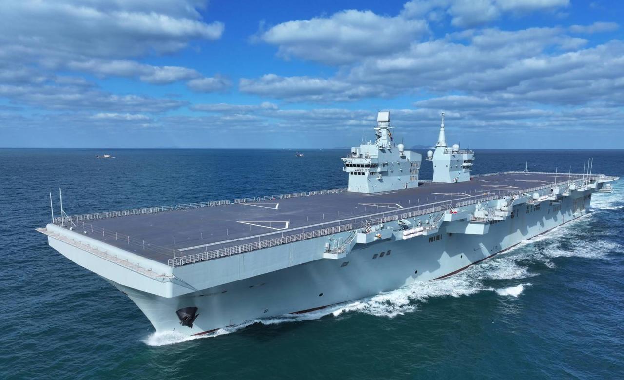 美日菲拉着一帮人，在南海搞出史上最大军演，想在咱们家门口立威。结果呢？解放军直接