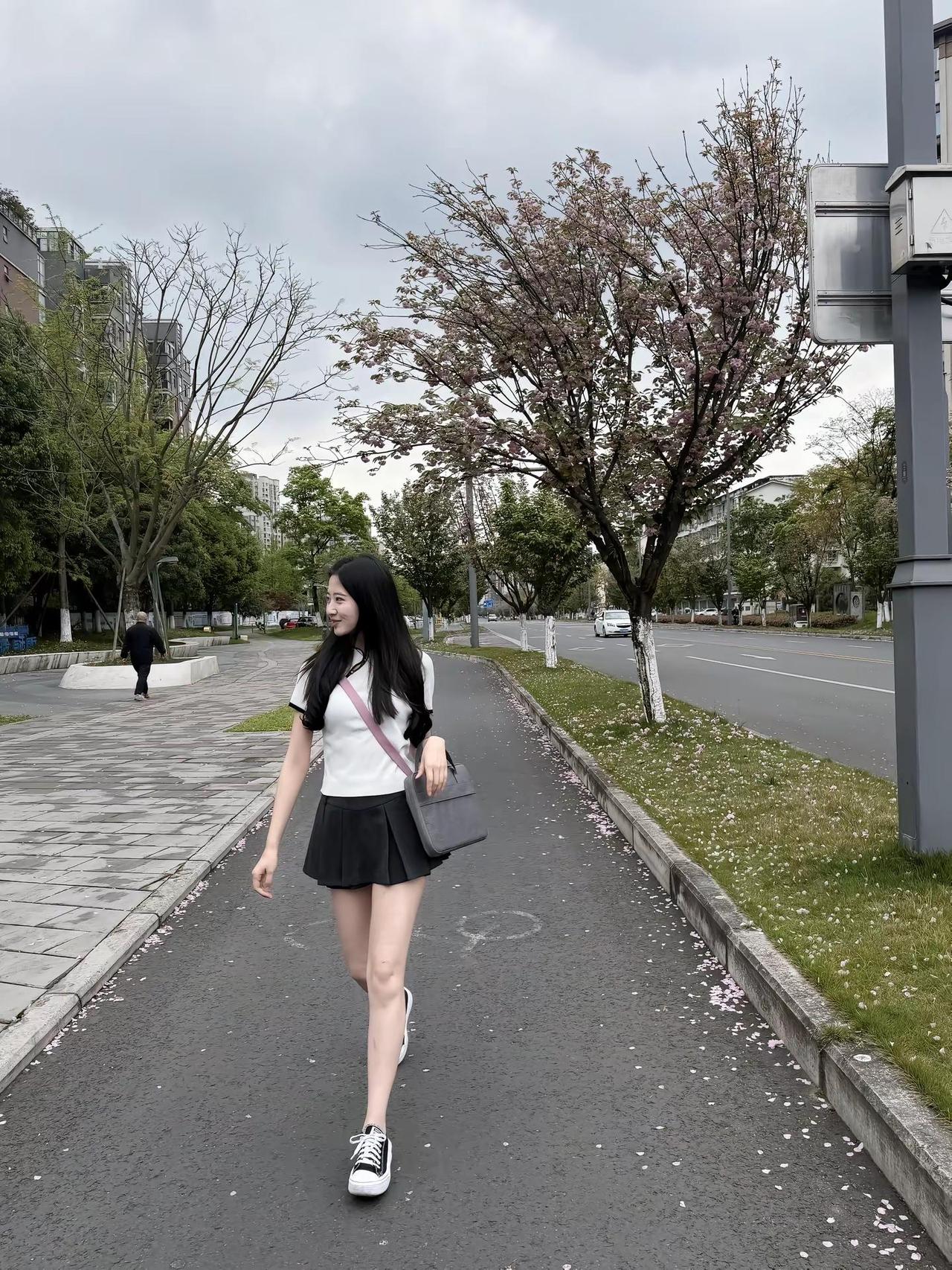 以前觉得难吃的蔬菜苦涩的咖啡无聊的独处现在都喜欢入戏太深日常治愈系笑容