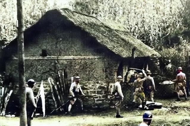 1943年，日军剥光许如梅的衣服，他们立即感到惊讶和震惊。她全身上下除了肩膀上的