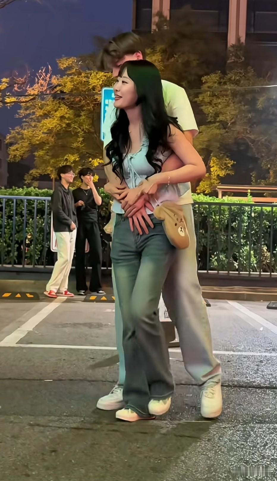 老外给彩礼不