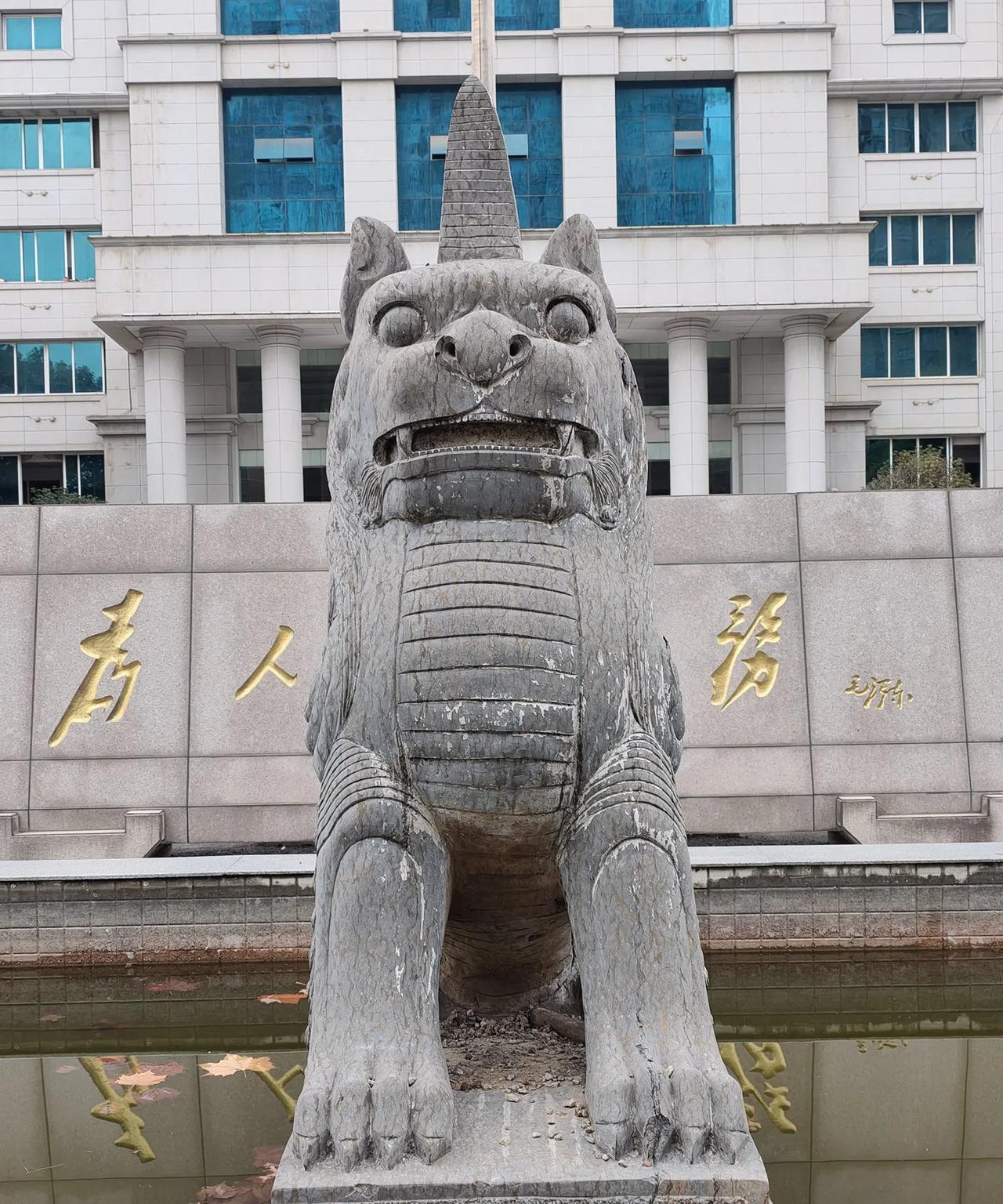 杜女士告诉记者她不去北京参加庭审，但是，郭某宽和熊女士将会出庭，大家也别猜了，杜