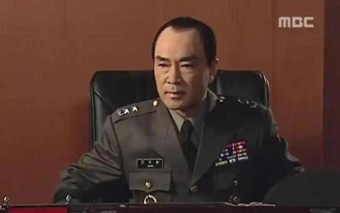 1983年5月，卓长仁等6名匪徒劫持中国飞机降落在汉城。韩总统全斗焕下令款待乘客