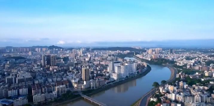 因为高州是广东非珠地区经济发展得比较好的县市，无论在粤东、粤北还是粤西GDP都处