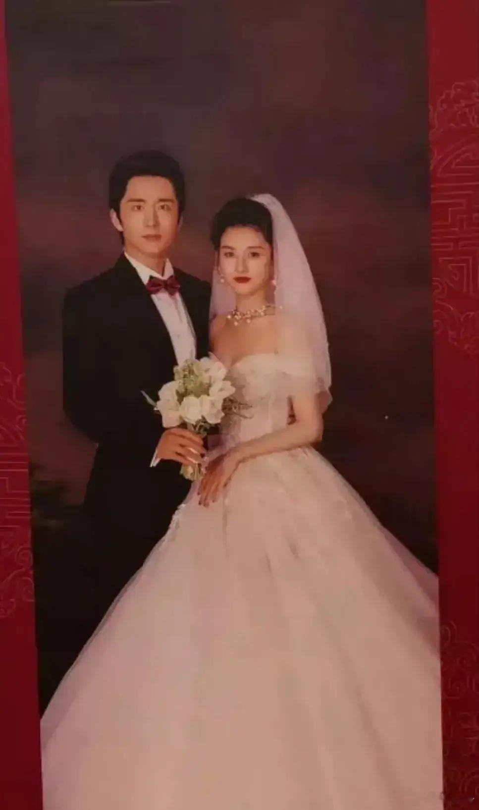 正午给95生花拍的结婚照，我看了一眼，嗯……图一《淬火年代》的张新成和宋祖儿，这