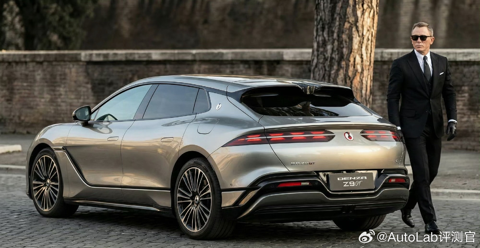 邦德估计也没想到，自己的座驾会从阿斯顿马丁DB9换成腾势Z9