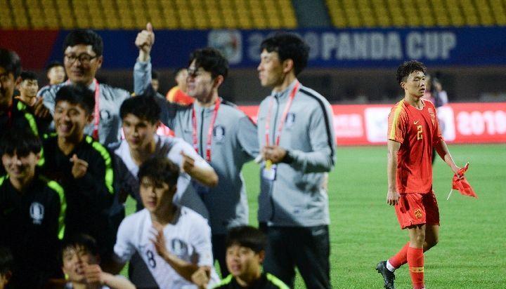 首先恭喜中国u22男足在第二轮熊猫杯的比赛中2：0击败韩国队。但这也只是像当初3