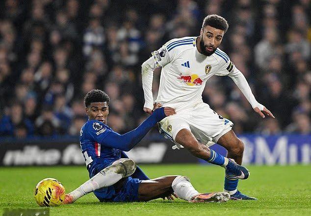 每日邮报著名记者KieranGil撰写切尔西周报。阿奇姆蓬为何没有被租借出去阿