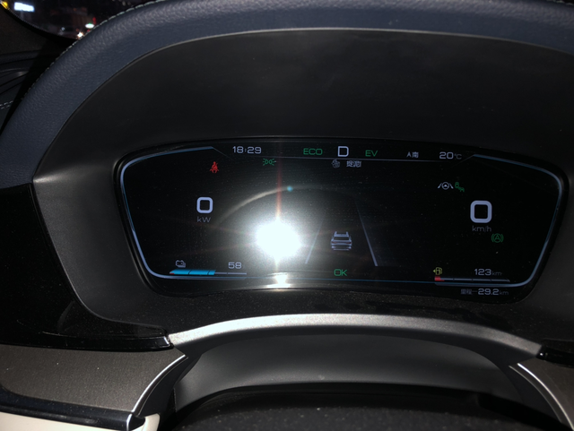 虚标公里哎昨天和家人出去玩，看车没油了准备去加油，查看地图去的地方往返就30公