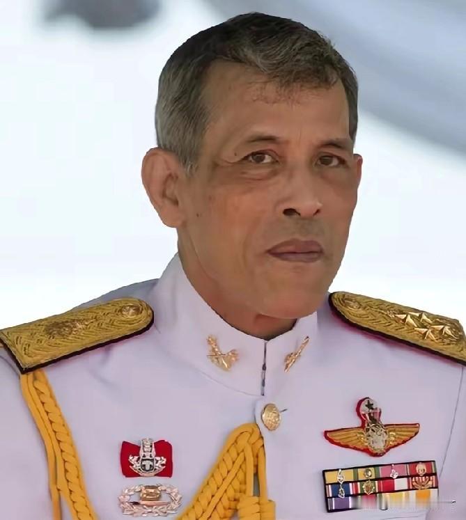 泰国传来喜讯！泰国国王首次访问东方大国11月12日，泰国国王哇集拉隆功将于1