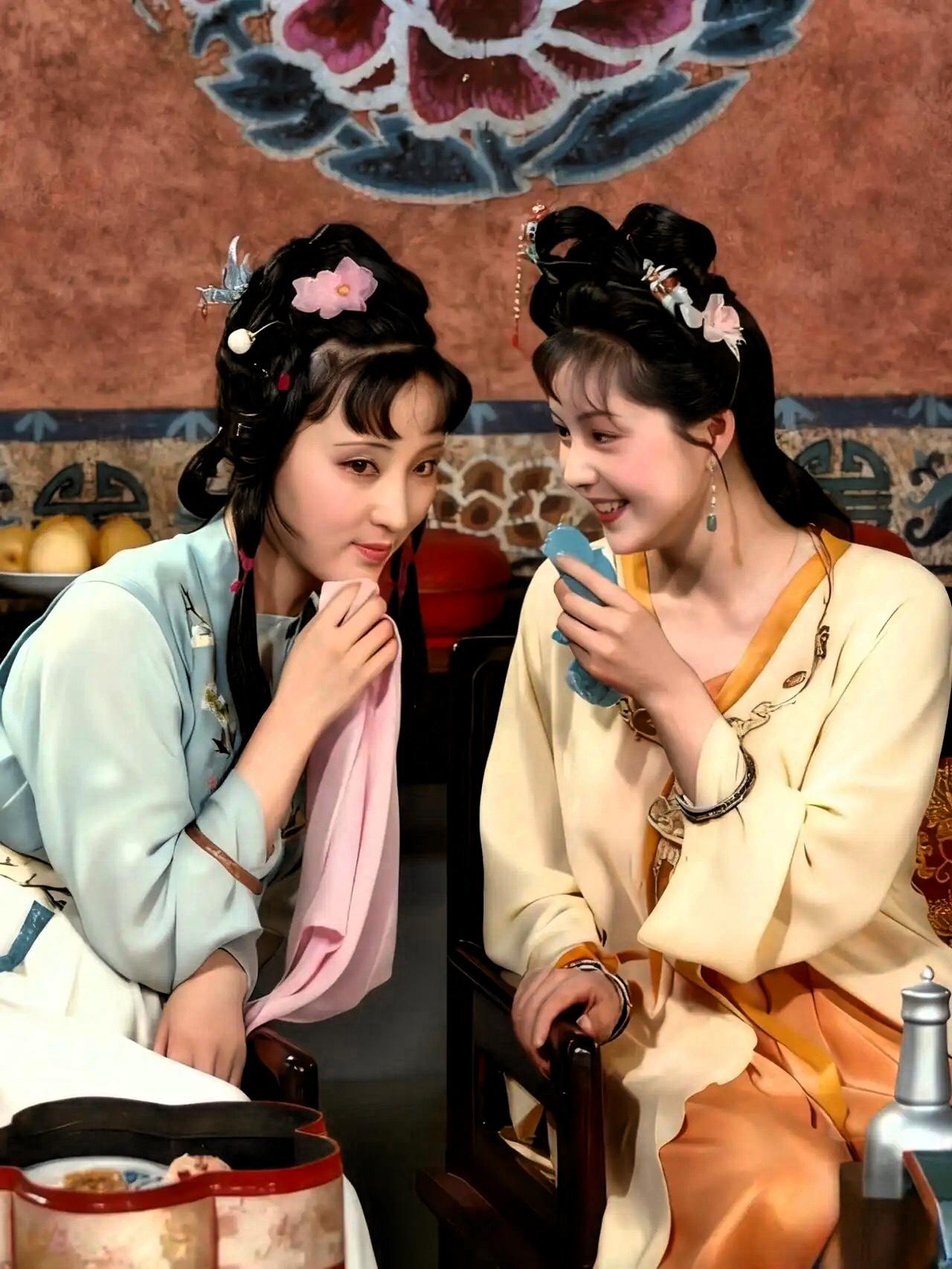 《红楼梦》开篇藏着多大的暗喻？甄英莲被拐从不是闲笔。那是华夏智慧的命运缩影