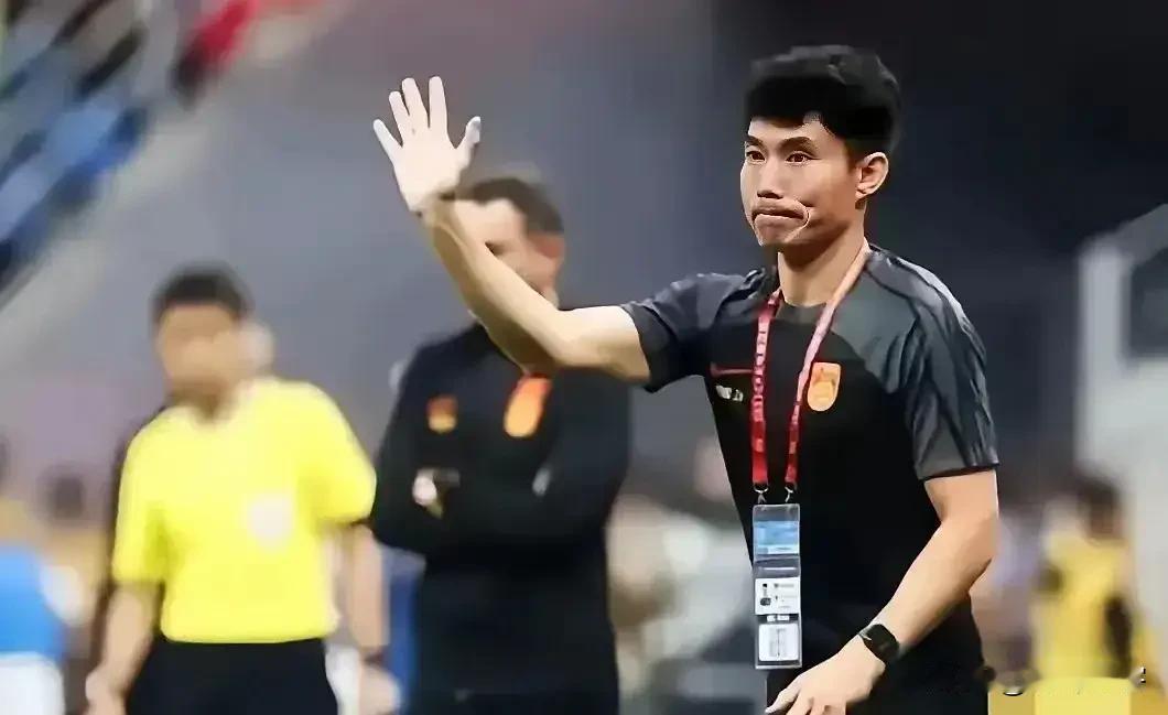 还是要理性看待郑智执教西海岸，就他的性格和风格来看，他未必能超越邵佳一的成就！