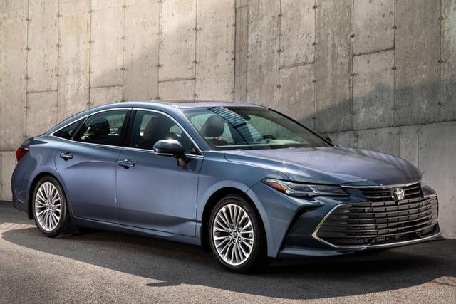 听我一句劝，买丰田的车就照着双擎混动买。丰田混动虽然在我国挂不上绿色牌照，也确