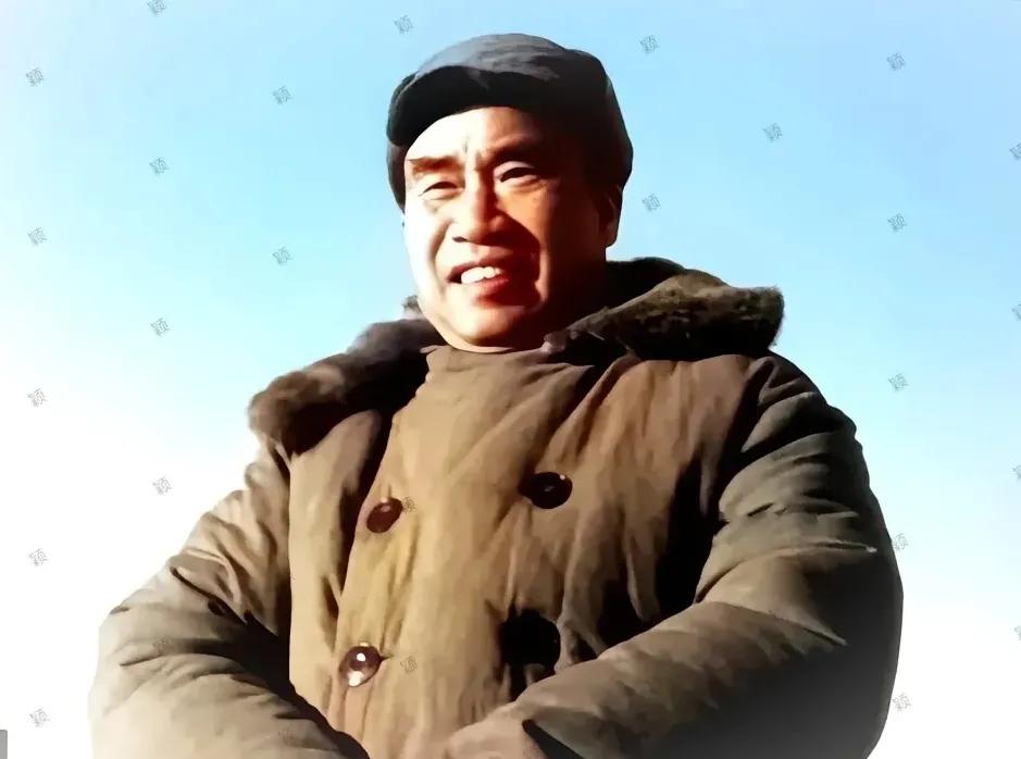 临别赠礼1944年底，警卫员小王在朱老总的教育和帮助下，学习有