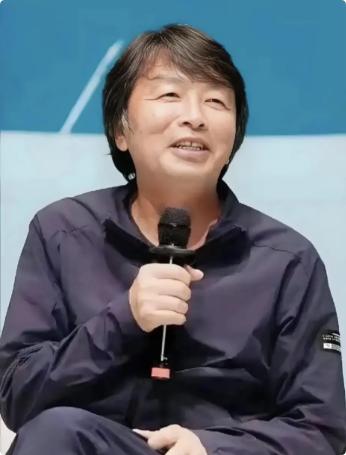 刘震云说："男人和女人的关系，如果是真爱，上床无君子，相聚无淑女，男女交往的本质