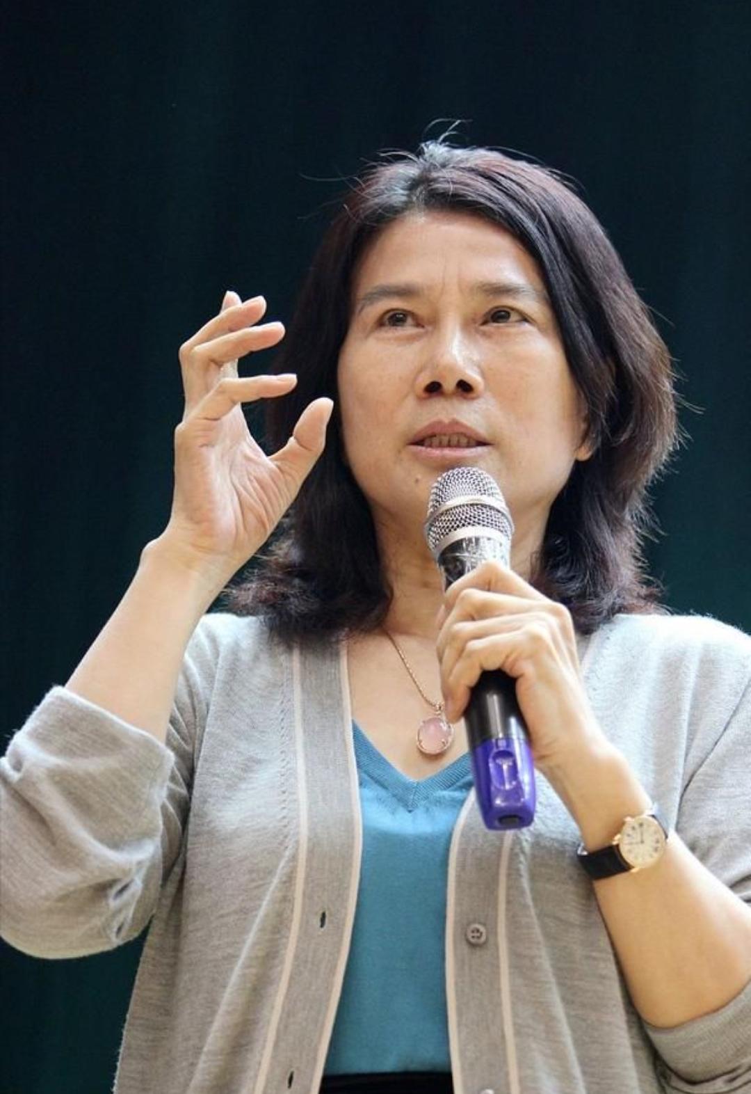 今天算是见识了,什么叫杀人诛心。格力赢了官司,拿了16万赔偿,结果人家问对手是谁