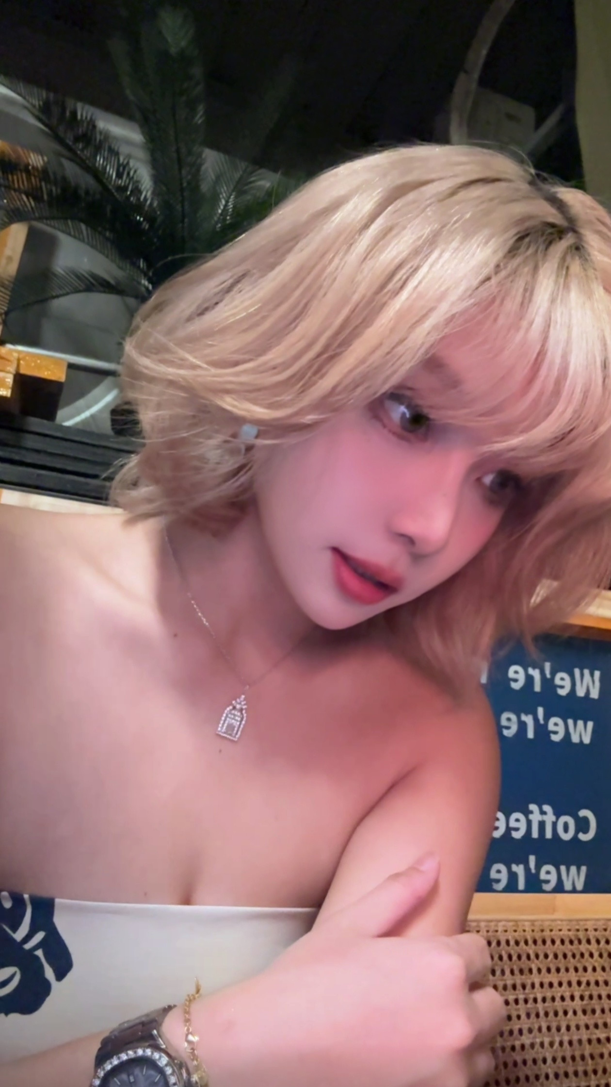 发一组短发照片看看吧🤩总是忘记更​​​
