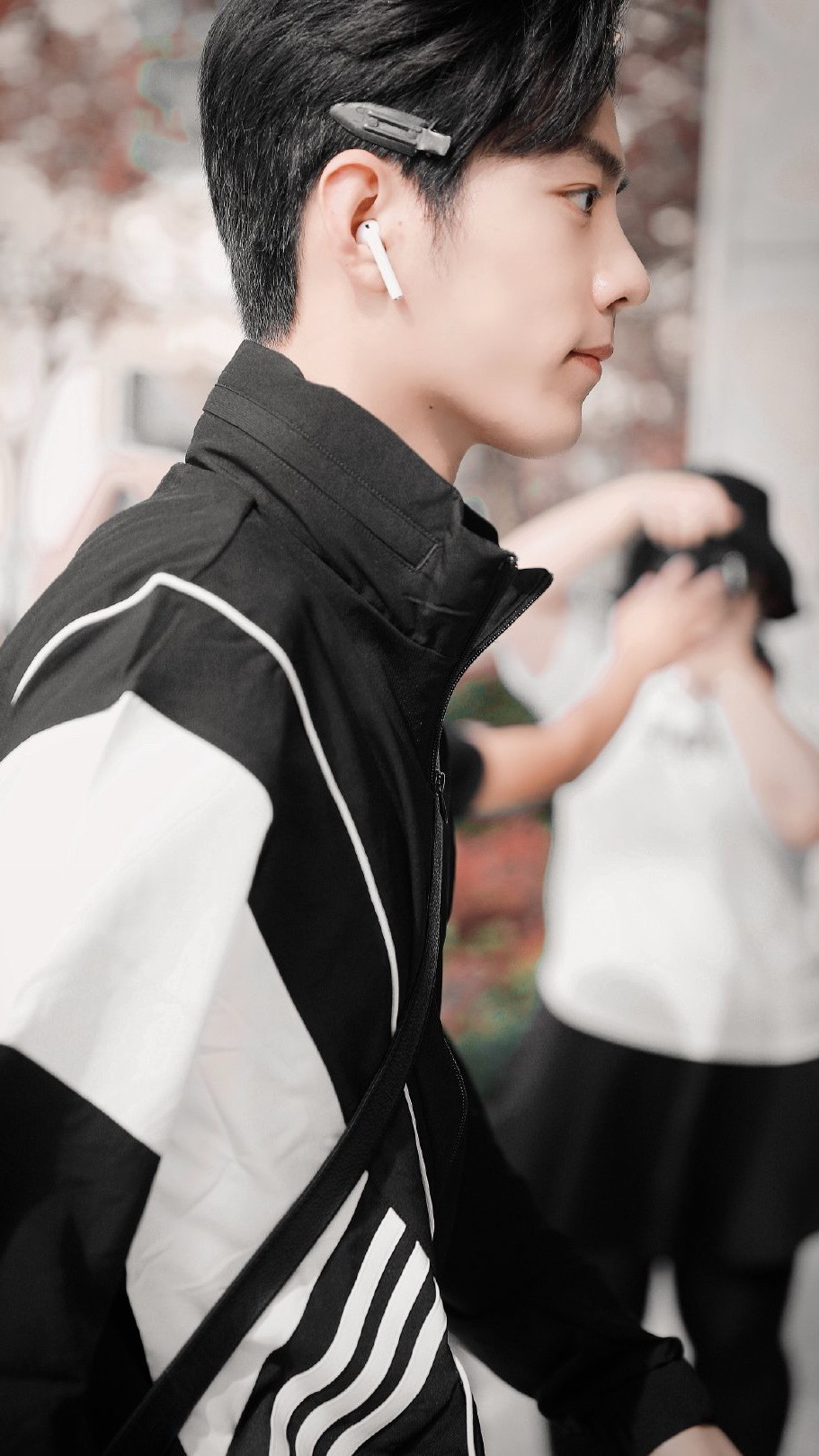 行走的衣架子，小发夹抢镜了！肖战在那又怎样赛道杀疯了📮肖战首获电影类最佳男主提