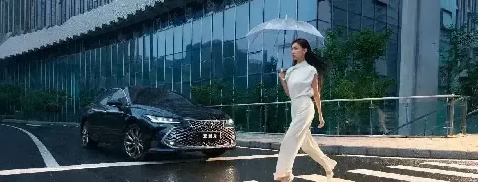 一汽丰田亚洲龙安全驾乘不担忧！在动力方面，新款亚洲龙提供2.0L燃油版、