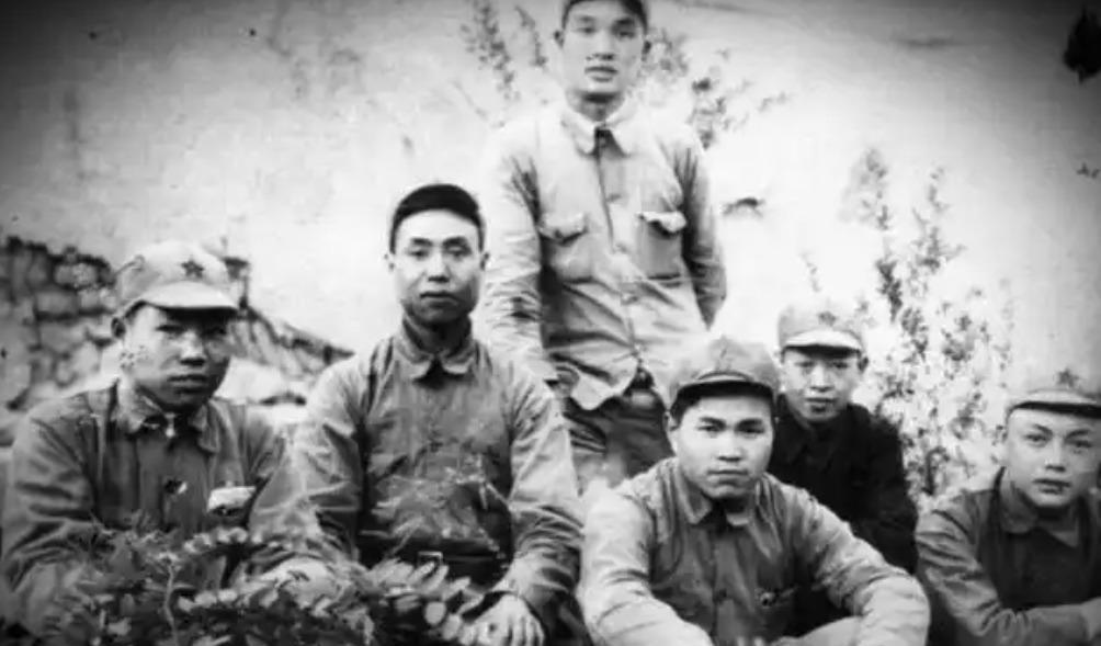 1940年，新四军有一名匪兵出身的残疾人，竟然“强娶”了一个漂亮姑娘，陈毅大怒，