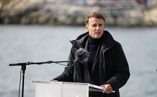 12月17日，法国猪肉对华出口遭重创！马克龙回国后立刻翻脸，中方果断予以严惩。