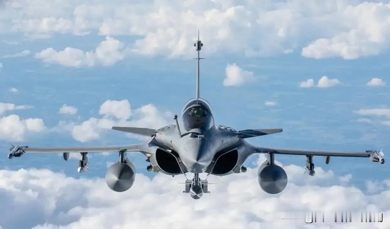 印巴空战，对全球主要国家的震撼：1.美国。重新评估某国的军事实力。2.法国